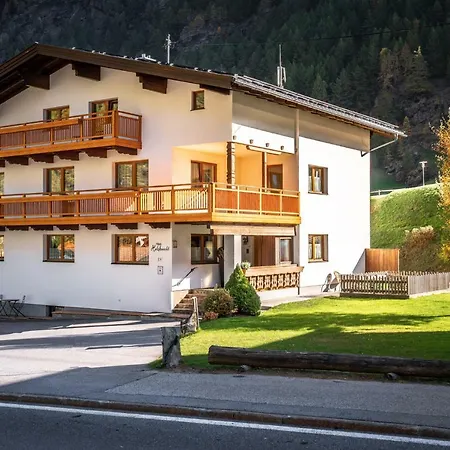 Holzknecht ゲストハウス 2*